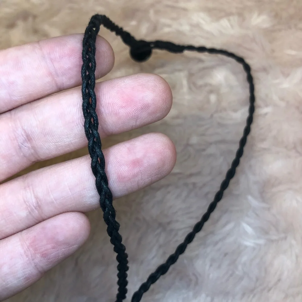 Shell Necklace - Picture 6 of 6